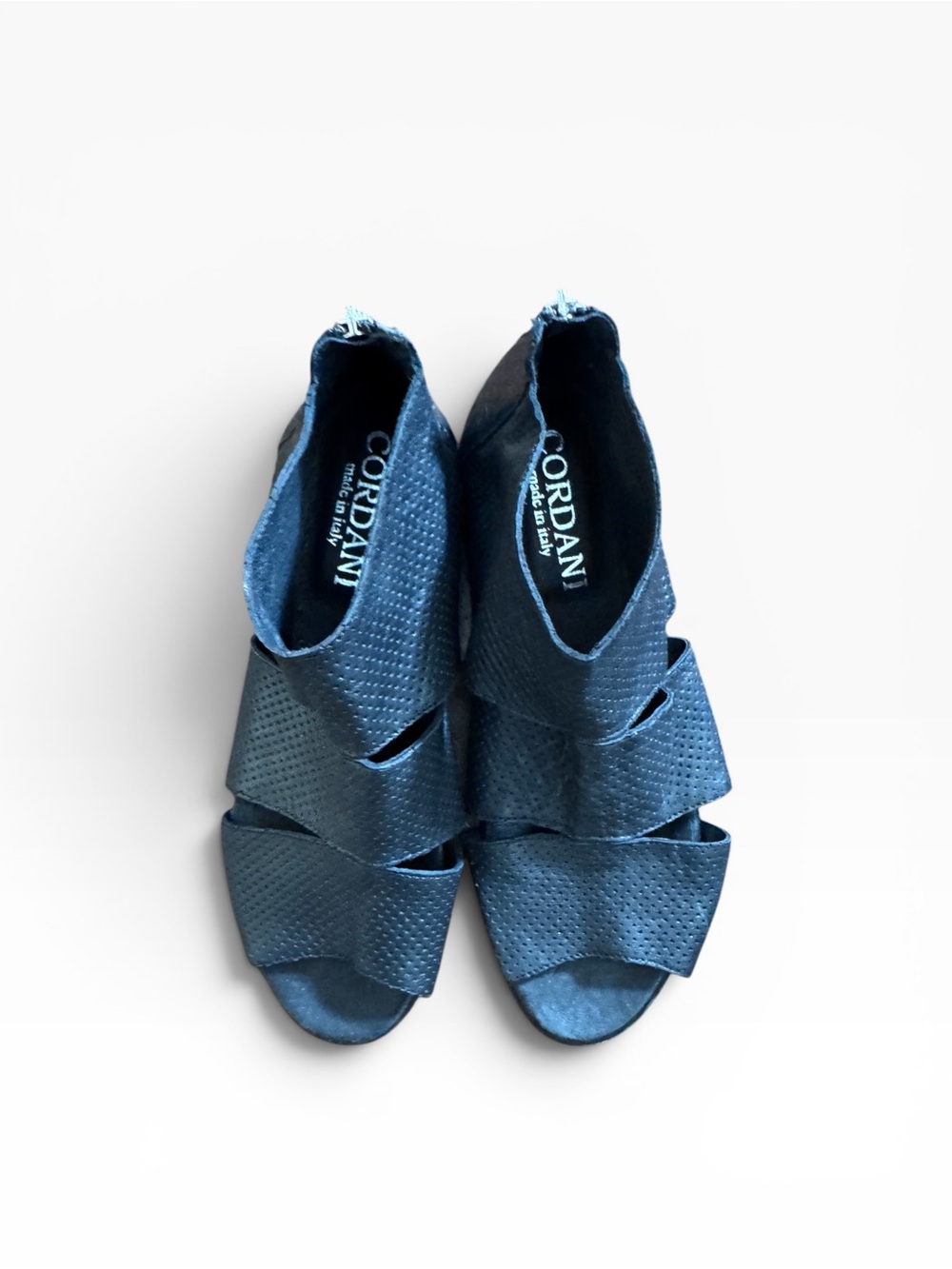 Cordani leather flat sandals size 39